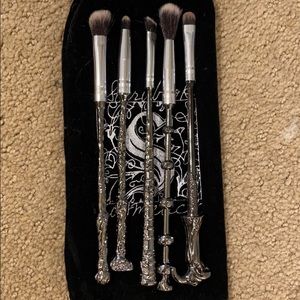 Harry Potter themed makeup brushes